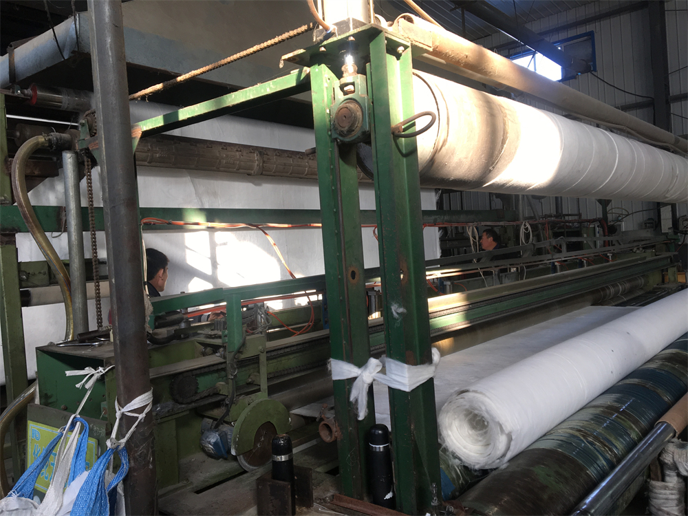 山東鑫宇土工材料工程有限公司長絲土工布生產(chǎn)線